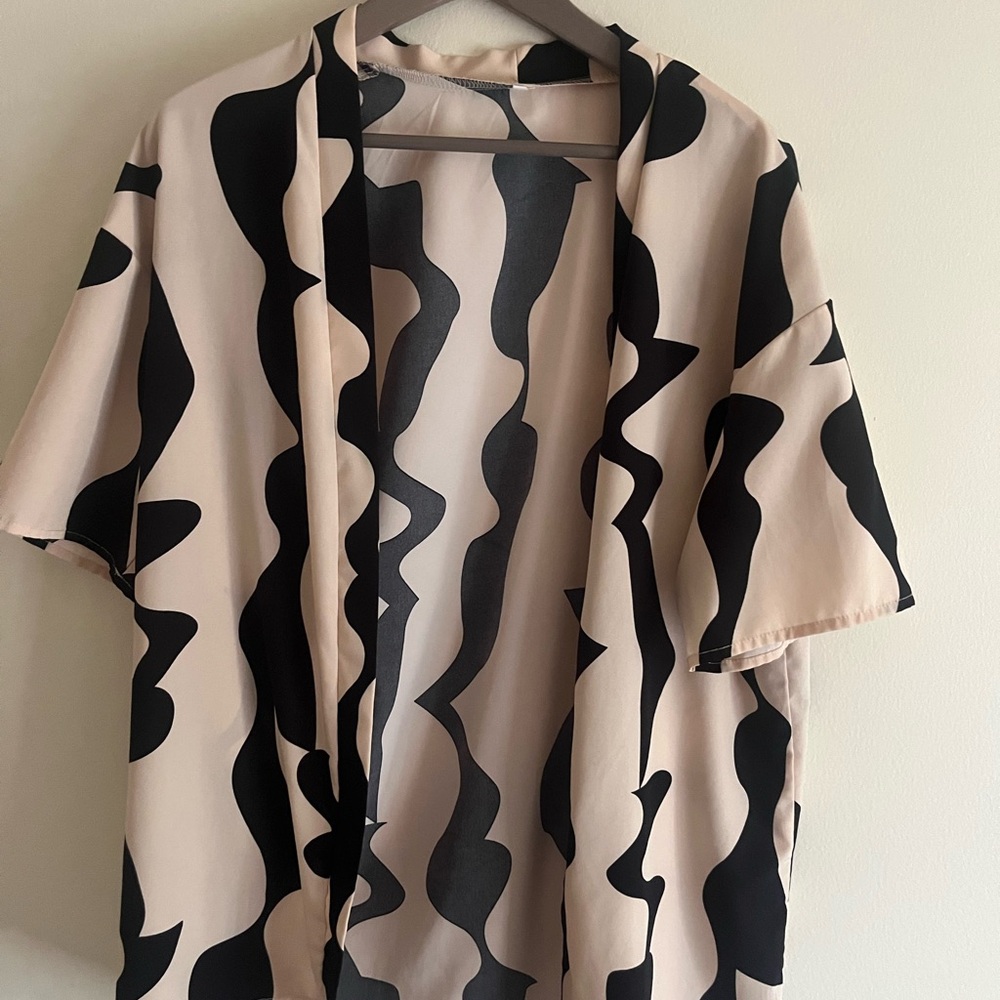 Stylish Black and Cream Layering Top